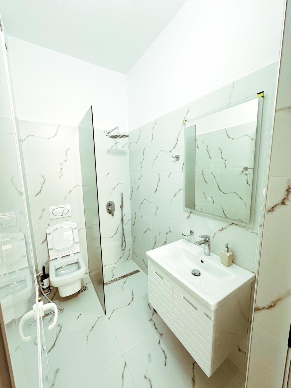 Vizion Hotel 3*